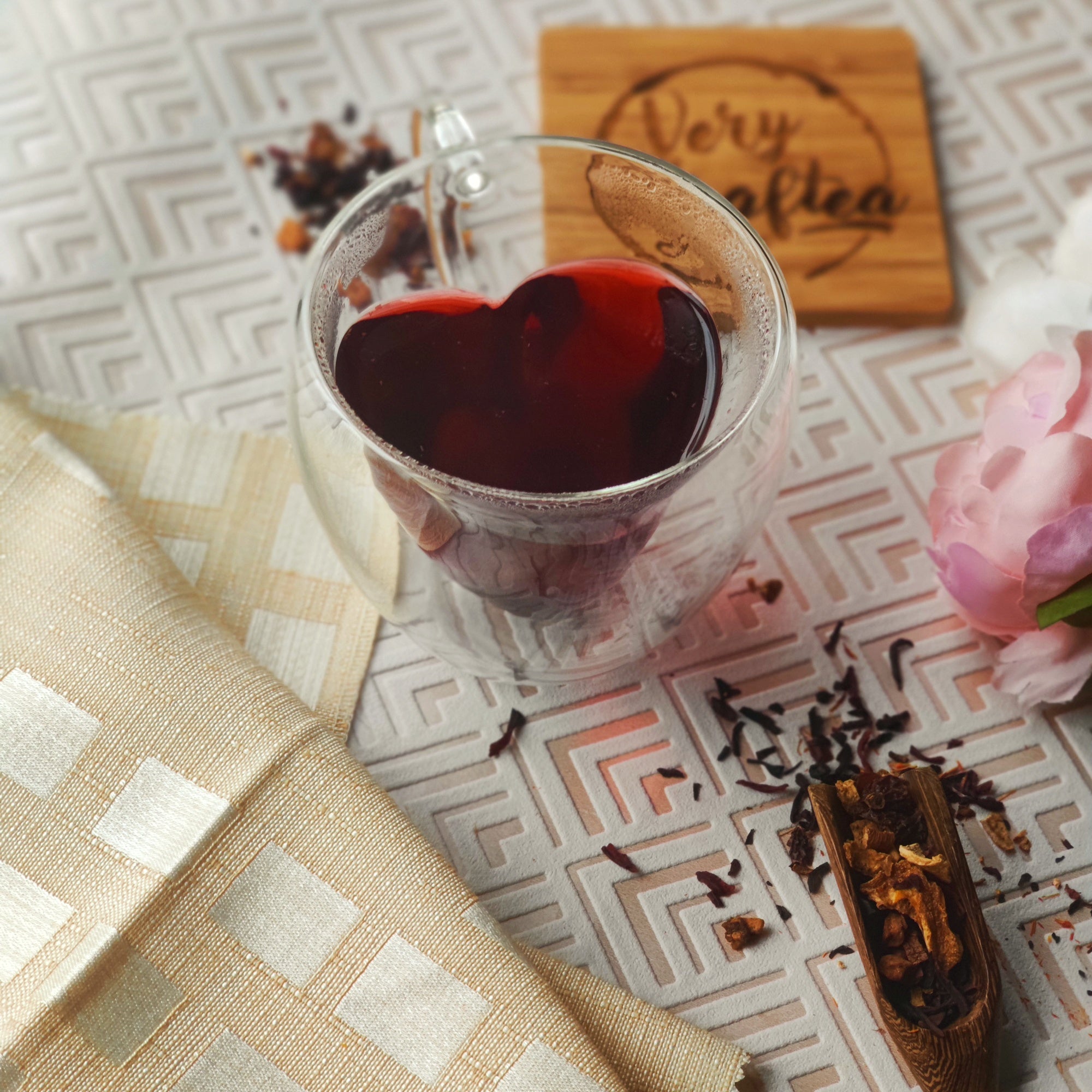 HEART SHAPED GLASS MUG